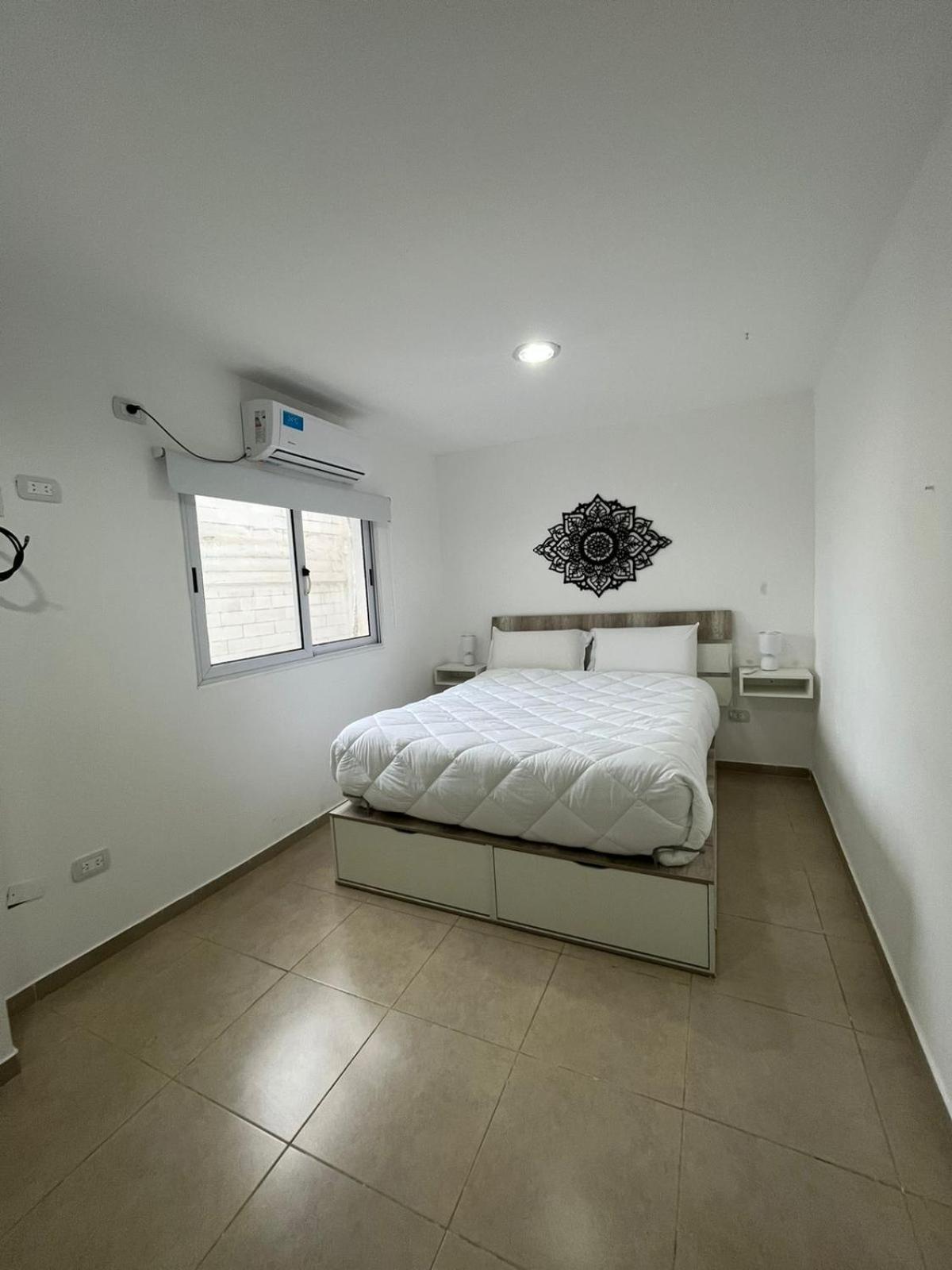 Departamento Para 5 雷西斯膝西亚 外观 照片
